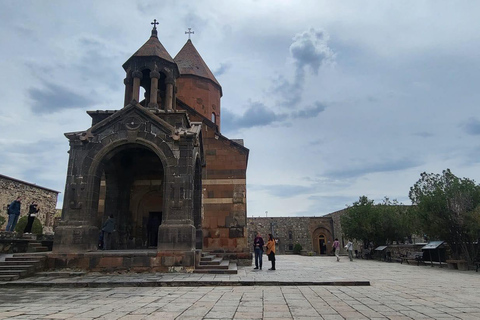 Prywatna jednodniowa wycieczka do Khor Virap, Etchmiadzin i Zvartnots