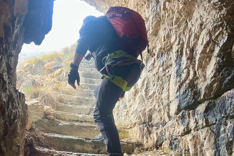 Dolomiti: Wycieczka piesza z międzynarodowym przewodnikiem górskim