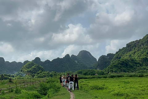 2-tägige Ha Long Bay Island Cruise Tour mit einem 3-Sterne-Kreuzfahrtschiff