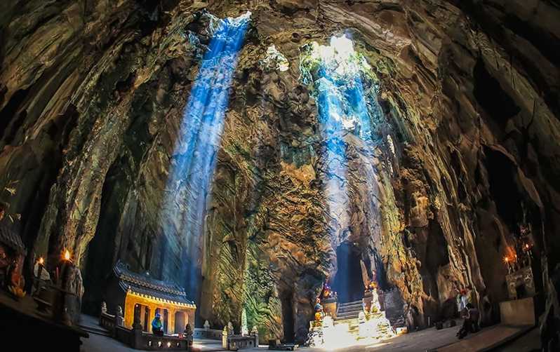 Da Nang: Lady Buddha, Marble Mountains en Am Phu-grottour
