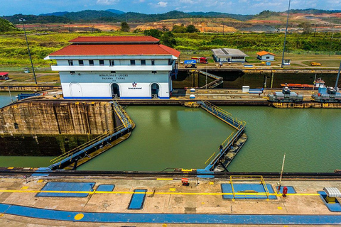 Panama City: Panama Canal Miraflores Locks and Tour