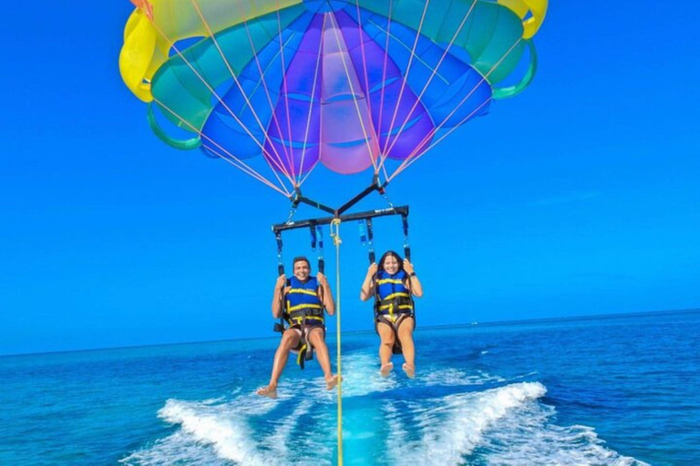 parasailing: experience in Montego Bay