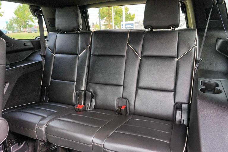 Vancouver: Airport to Downtown Chauffeur-Guided Tour