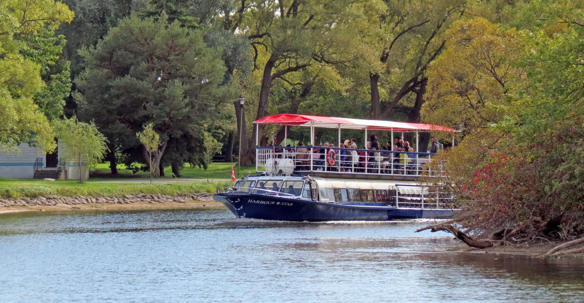 Toronto: Guided Harbour and Islands Sightseeing Cruise