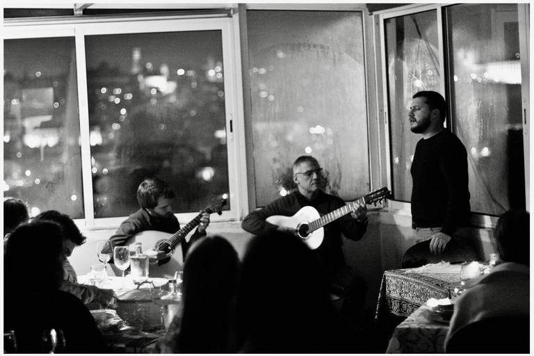 Vila Nova de Gaia: dinner at the only Traditional Fado House