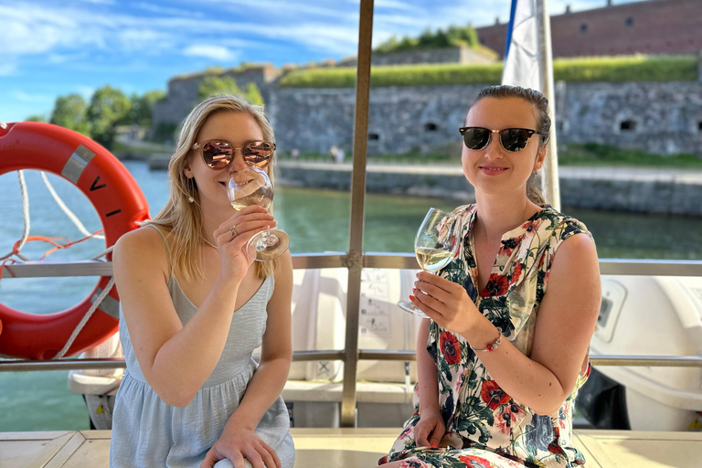 Helsinki: Shoreline and Suomenlinna Sightseeing