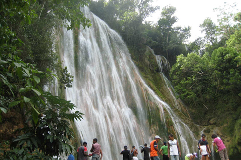 Cascata El Limón e Ilha Cayo Levantado desde Bayahibe