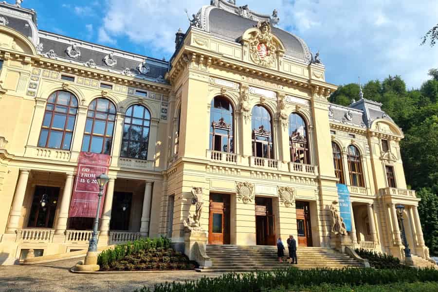 Karlsbad: Regelmäßige Städtetour mit einem zertifizierten Guide. Foto: GetYourGuide Karlsbad: Regelmäßige Städtetour mit einem zertifizierten Guide. Foto: GetYourGuide