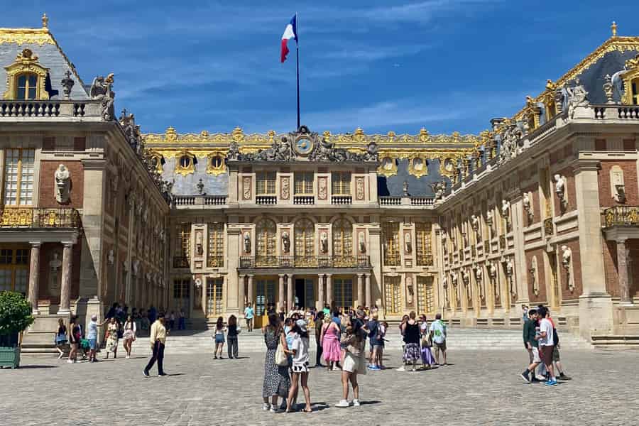 Privat Versailles, Gärten, Trianon von Paris aus mit Mercedes. Foto: GetYourGuide