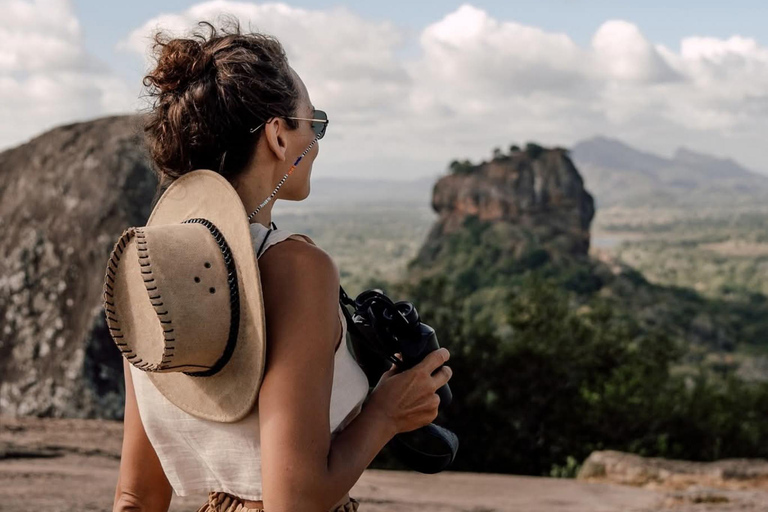 Kandy: Dambulla, Sigiriya, and Village Safari Day Tour