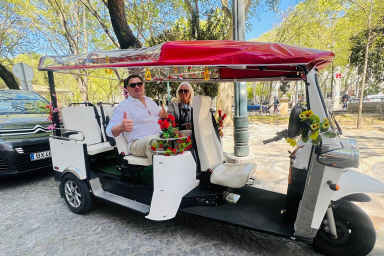 Lisbon: 7 Hills Electric Tuk-Tuk Tour with Certified Guide 30m Express: Chiado Highlights & Panoramic Viewpoints-Shared