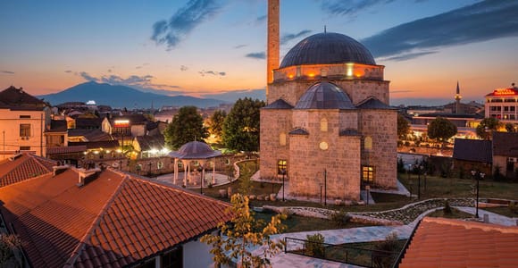 Ab Tirana: Halbprivate Tagestour nach Prizren