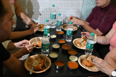 Bangalore: Foodie Tour, Local Market, & Mystery Nandi Temple Bangalore:Food Street Walk+Local Market+Mystery Nandi Temple