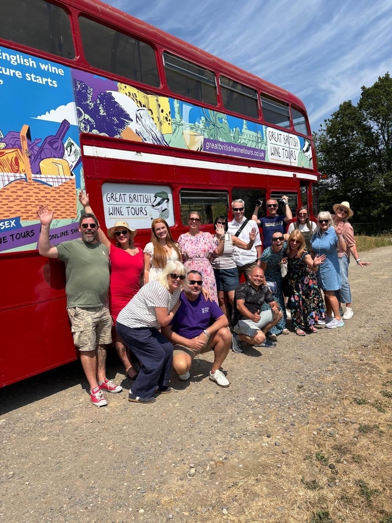 Von Brighton aus: Sussex-Weintour im Oldtimer-Bus mit Mittagessen