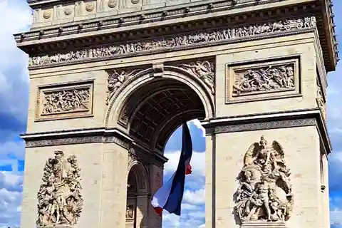 París: 6 horas de tour PRIVADO en furgoneta - sesión de fotos incluida