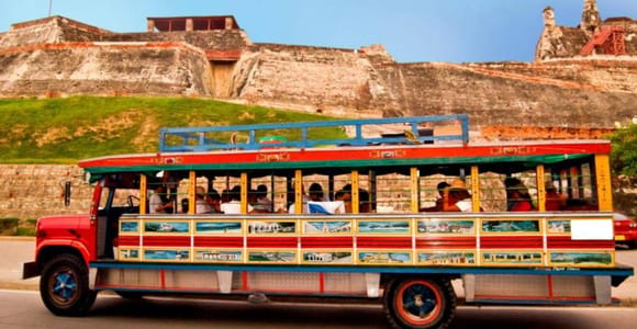 Cartagena: Full Fiesta Experience – Bay, Chiva Bus, and Disco