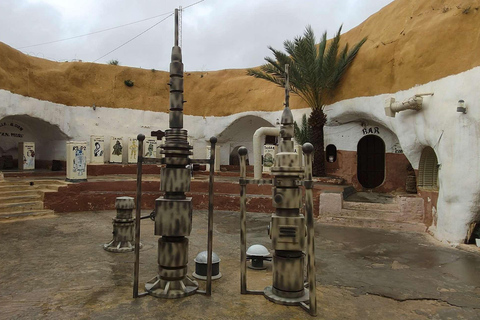2-Day Sahara Escape: Ksar Ghilane Oasis & Desert Camp 2-Day Sahara Escape: from Mahdia