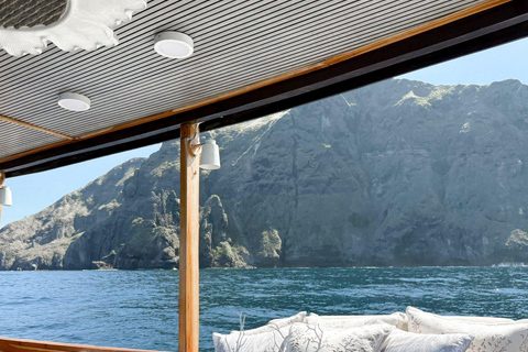 Komodo: Full-Day Sailing Trip by New Luxury Phinisi