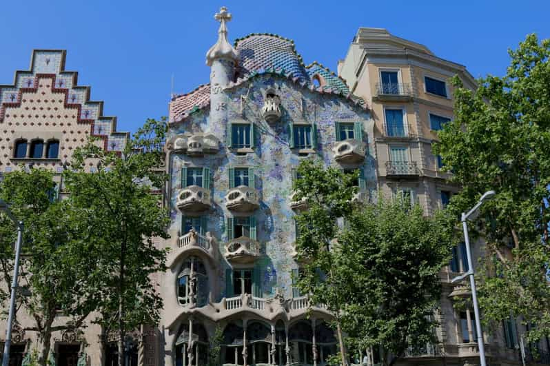 Barcelona: Las Obras Maestras De Gaudí Y El Modernismo Tour Privado 