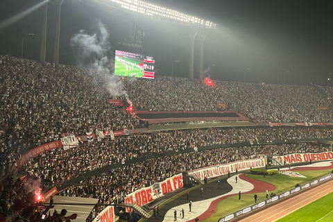 Schau dir ein Spiel von São Paulo FC im Morumbi-Stadion anSchau dir ein Spiel des FC São Paulo im Morumbi-Stadion an