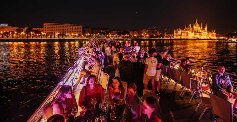 Budapest: Lotus Cruise with Unlimited Aperol and Prosecco