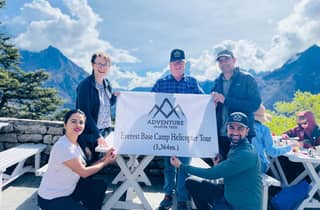 Hubschraubertour zum Everest-Basislager mit Landung