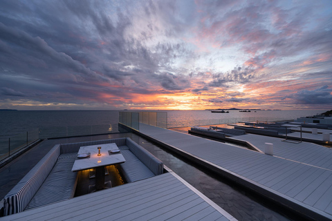 Pattaya : ISEA Sky &amp; The Jetty - Pacotes F&amp;B do Veranda Resort1 Pratos com 3 Bebidas Alcoólicas