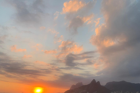 Rio de Janeiro: Bootstour bei Sonnenuntergang mit Heineken Toast