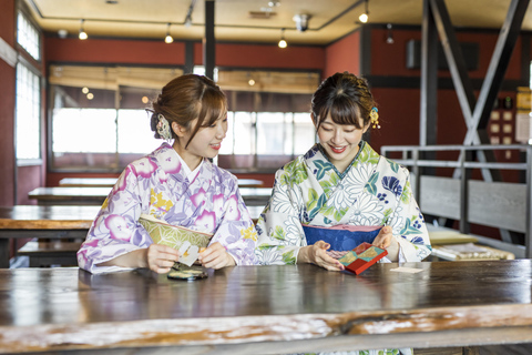 Kanazawa: Gold Leaf Craft Workshop in Higashi Chaya