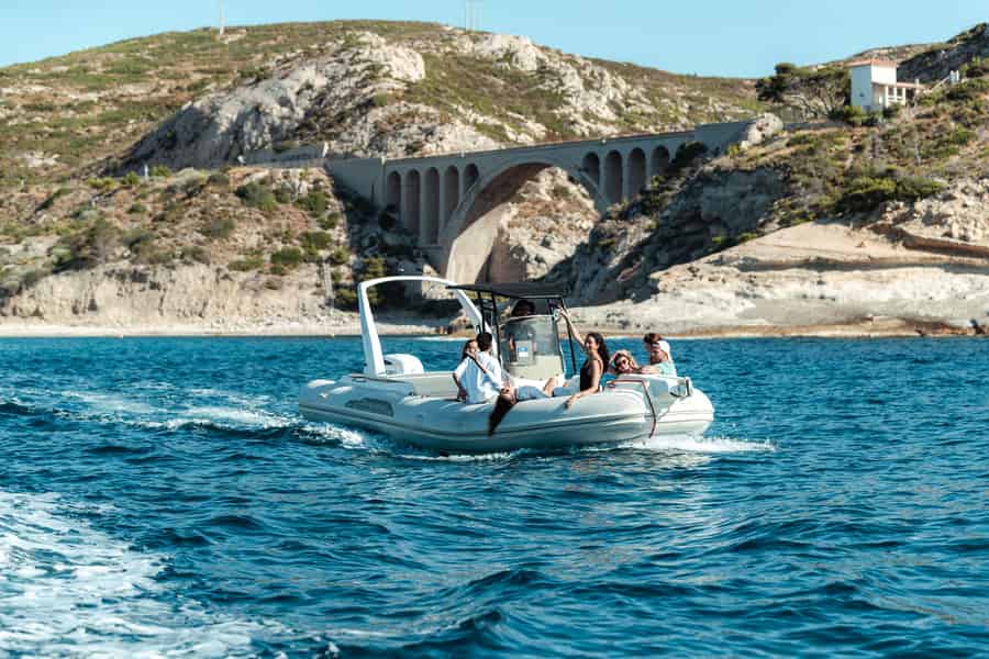 Marseille: Bootsfahrt zu den Frioul-Inseln und zum Château d'If. Foto: GetYourGuide Marseille: Bootsfahrt zu den Frioul-Inseln und zum Château d'If. Foto: GetYourGuide
