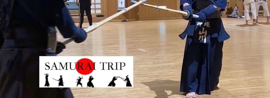 Okinawa : leçon d'arts martiaux de kendo