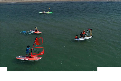 Salónica: Clase privada de windsurf con un expertoSalónica - Clases de Windsurf