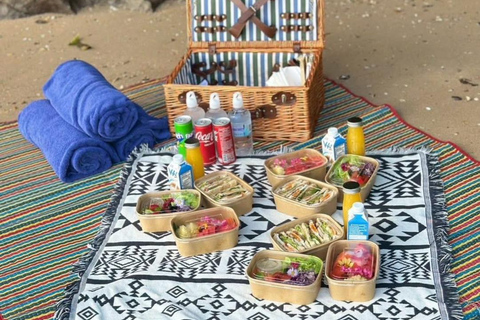 Phuket : sortie en bateau à longue queue privé dans la baie de Phang NgaPhuket : sortie privée en bateau à longue queue dans la baie de Phang Nga