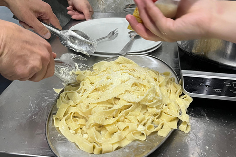 Naples: Hands-On Italian Cooking Class of Pasta