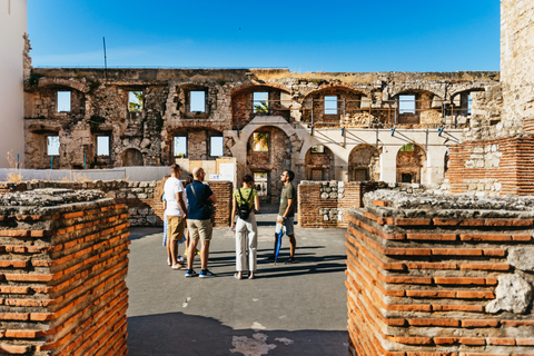 Spalato: tour privato a piedi con il Palazzo di DioclezianoTour privato a piedi di Spalato in inglese