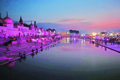 Historisch Ayodhya, Prayagraj met Varanasi rondreis (04N/5D)