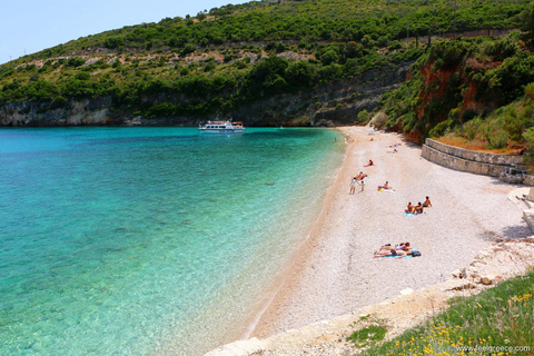 Zakynthos: Daily cruise around the island Daily cruise around Zakynthos