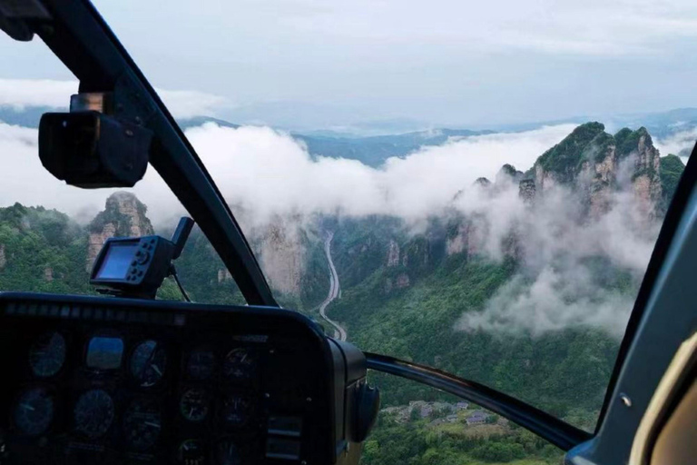 Zhangjiajie: Helicopter Flight Experience Helicopter Charter Route F Experience