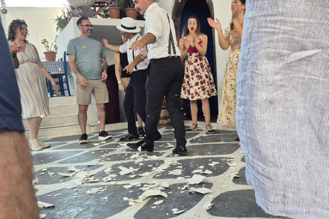 Santorini: Plate-Smashing Show & Fira Walking Tour