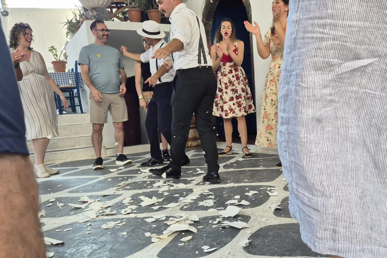 Santorini: Plate-Smashing Show & Fira Walking Tour