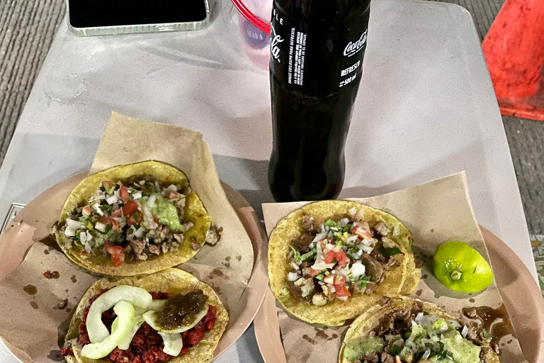 Tacos nocturnes et Marquesitas avec un habitant de Cancún