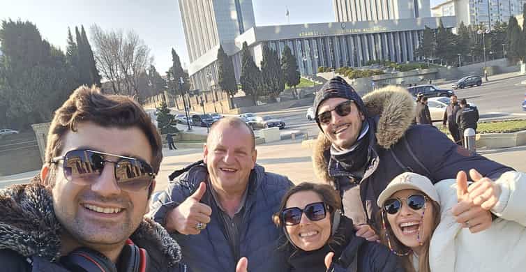 Baku: Stunning Walking Tour of Historical and Modern City photo 2