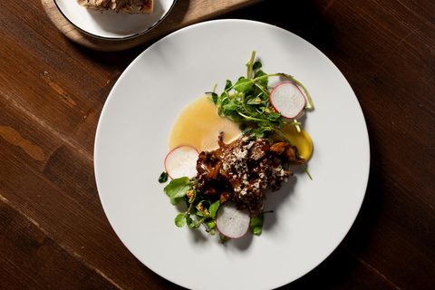 Berlin: Wegańska kolacja sylwestrowa Michelin w BonvivantBerlin: Wegańska kolacja sylwestrowa z przewodnikiem Michelin w restauracji Bonvivant