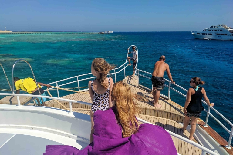 Hurghada: Tauchen und Schnorcheln Tour mit TransfersTäglicher Tauchgang für zertifizierte Taucher