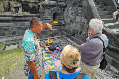 Lo más destacado de Yogyakarta: tour por el volcán Merapi y los templosPuntos destacados de Yogyakarta: tour por el volcán Merapi y los templos
