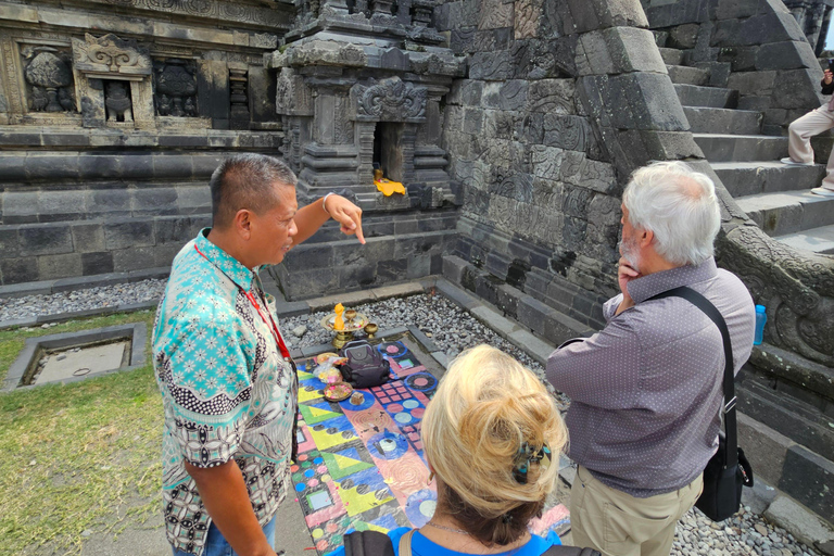 Lo más destacado de Yogyakarta: tour por el volcán Merapi y los templosPuntos destacados de Yogyakarta: tour por el volcán Merapi y los templos