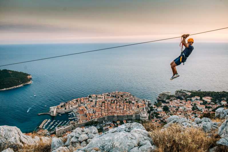 Dubrovnik : Expérience de tyrolienne au coucher du soleil suivie d'un vin