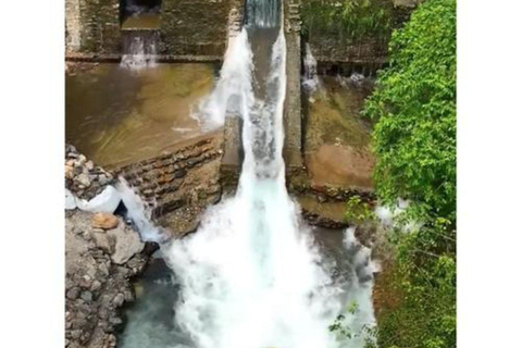 Yangshuo Xingping Longjing River Rafting1,5 kilometer rafting op de Longjing-rivier Ticket