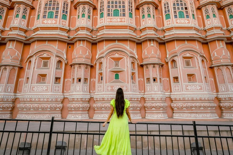 From Delhi: 5-Day Golden Triangle & Tiger Safari Journey Transportation and guide service only