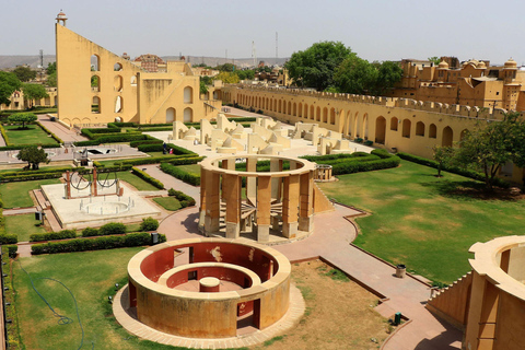 Vanuit Jaipur: Stadstour van een halve dag met gidsTour met auto en gids